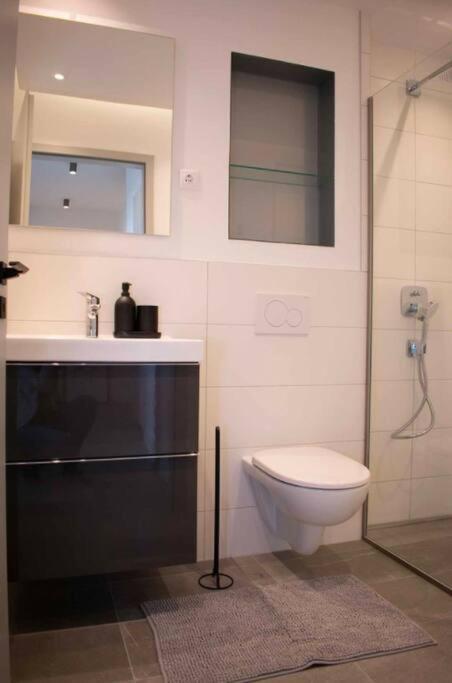 Apartment Luxury Cozy 2 Bdr Downtown Apt.1 *
